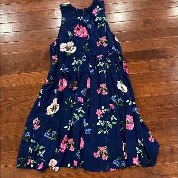 Old Navy navy blue and pink floral shift dress size medium - Picture 3 of 5